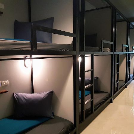 Republik Backpackers Hostel 河内 外观 照片