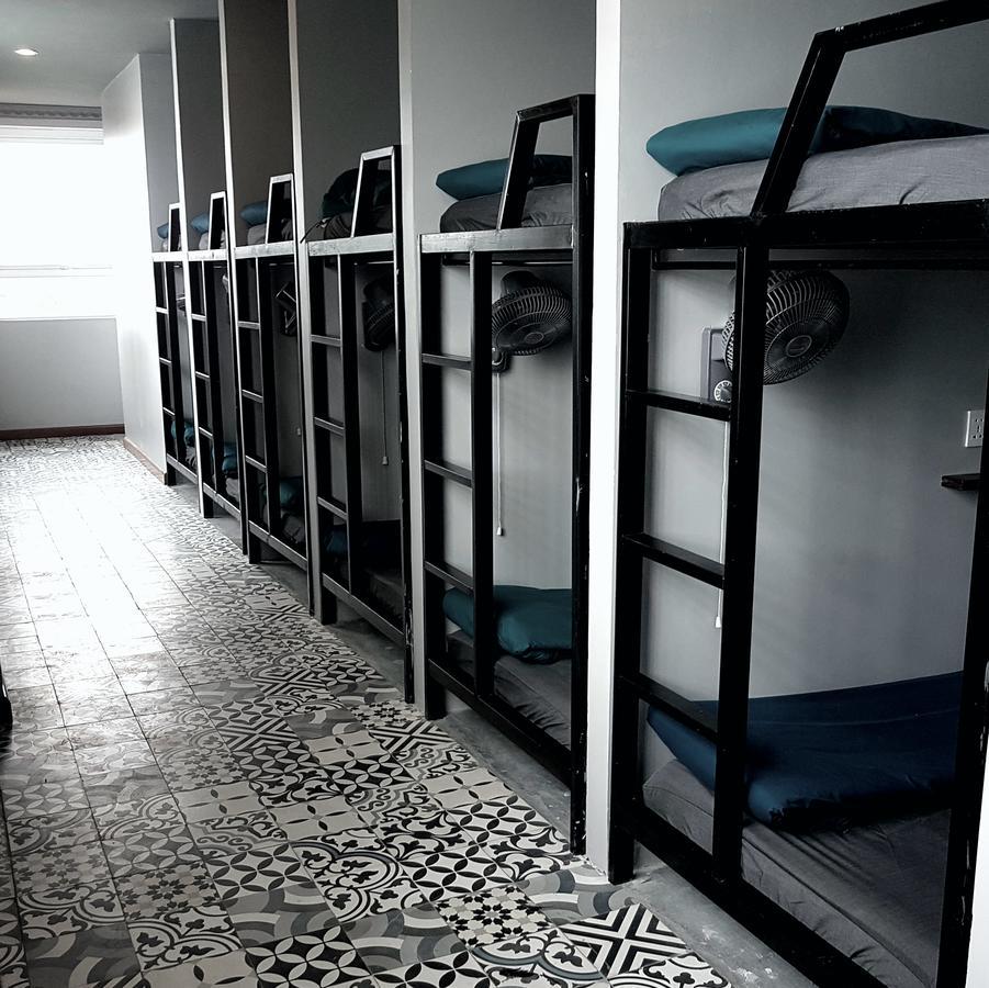 Republik Backpackers Hostel 河内 外观 照片