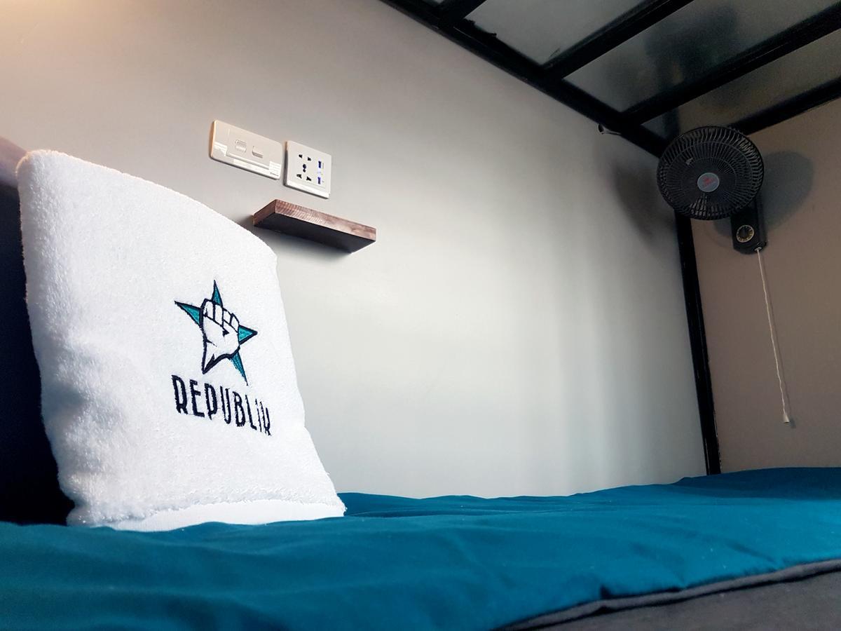Republik Backpackers Hostel 河内 外观 照片